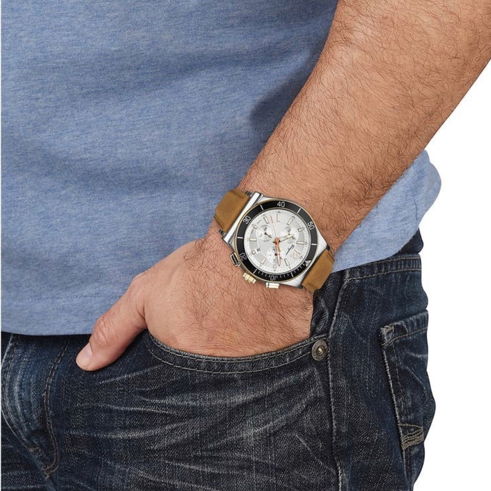 Salvatore Ferragamo leather strap watch